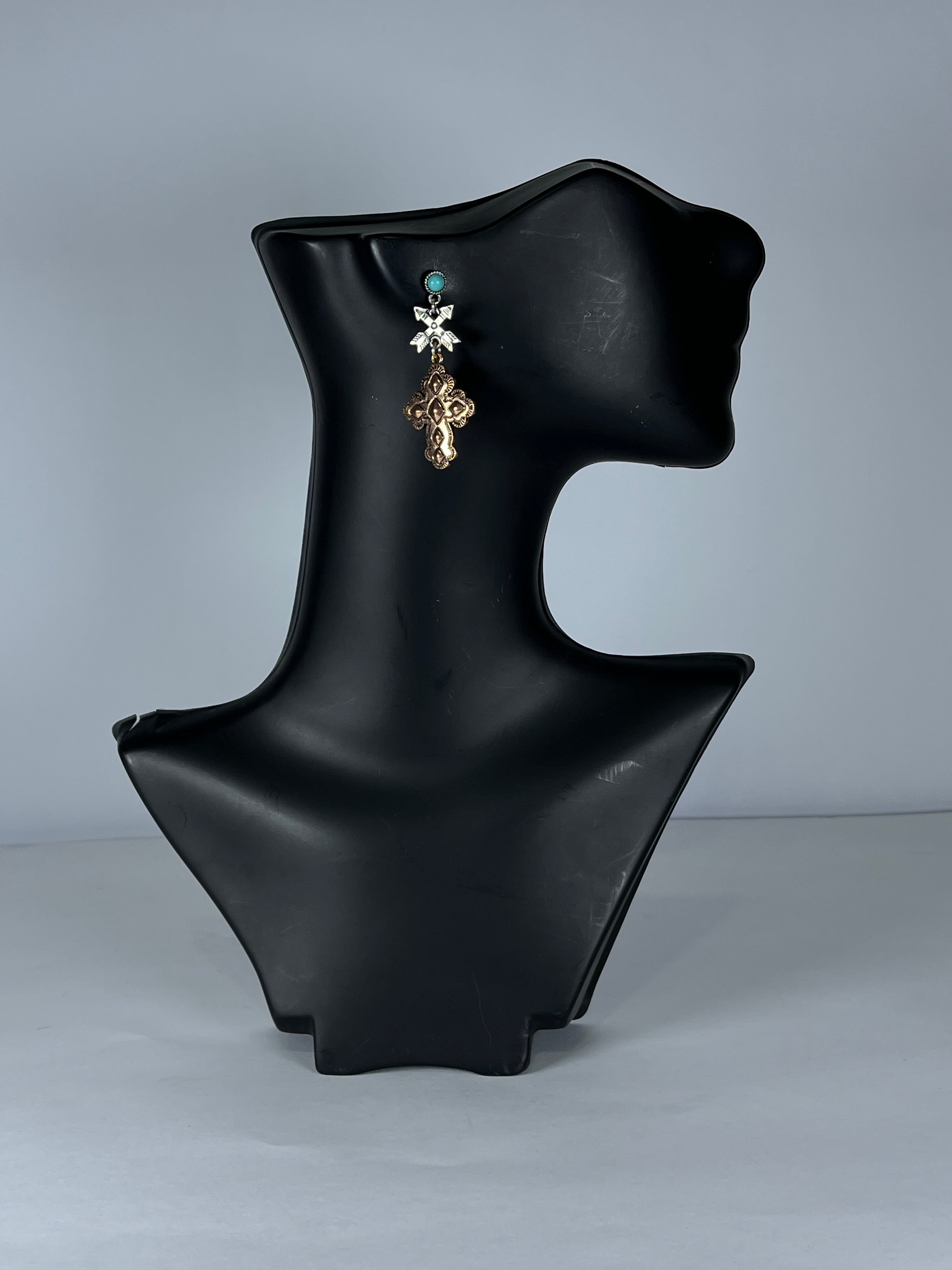 ARETES WESTERN 37