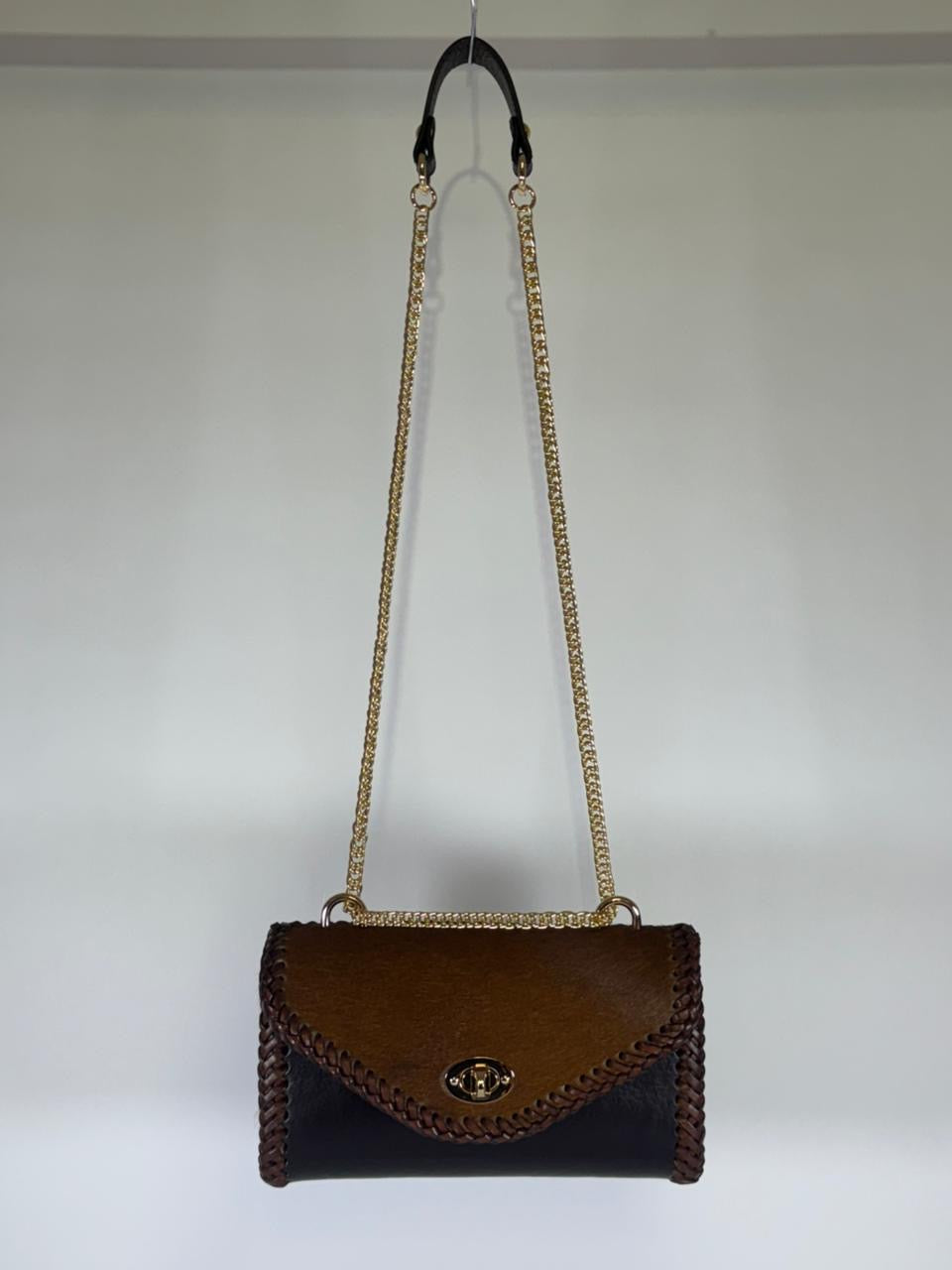 BOLSO ITZEL CAHOBA GOLD 53