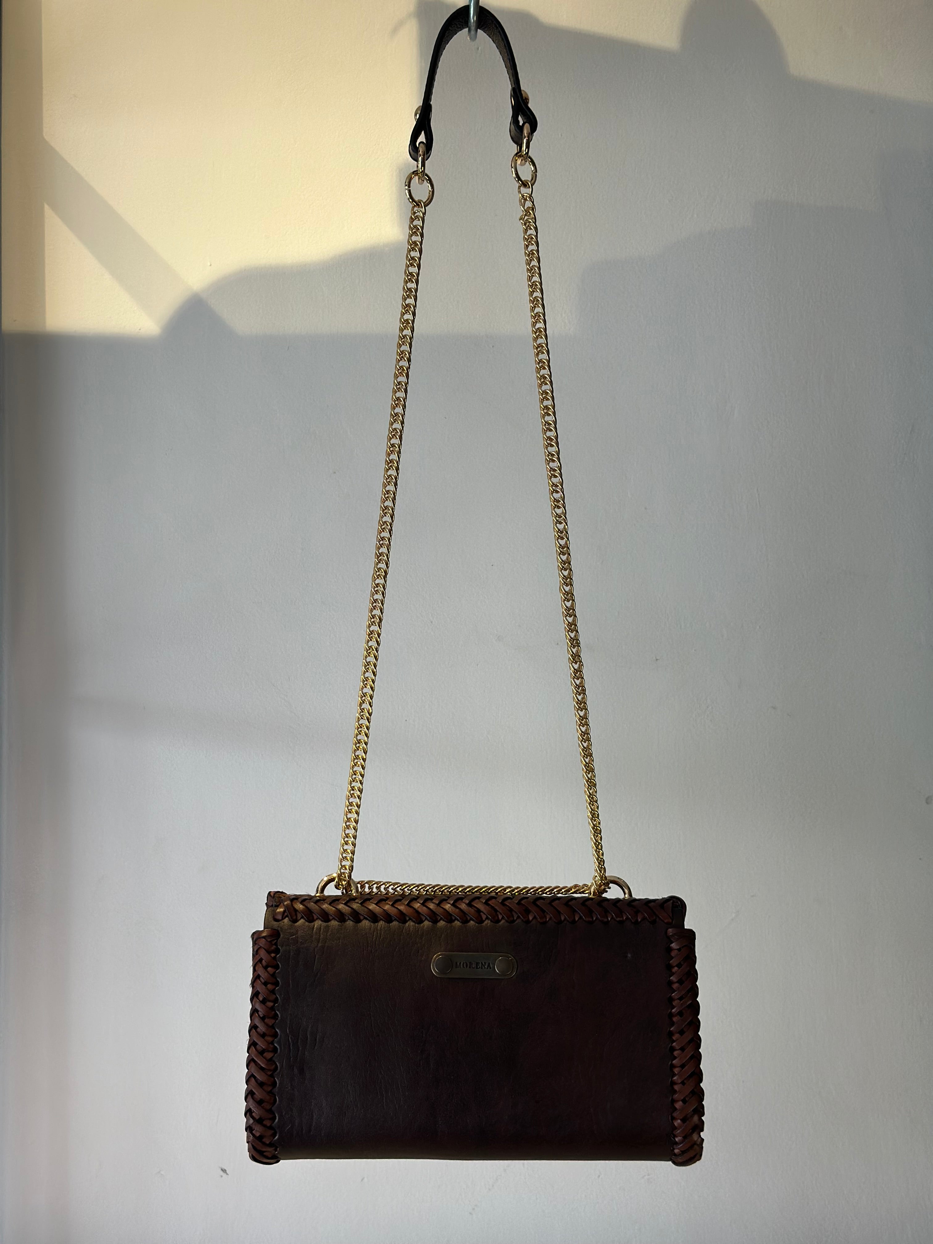 BOLSO ITZEL BARCINA GOLD 23