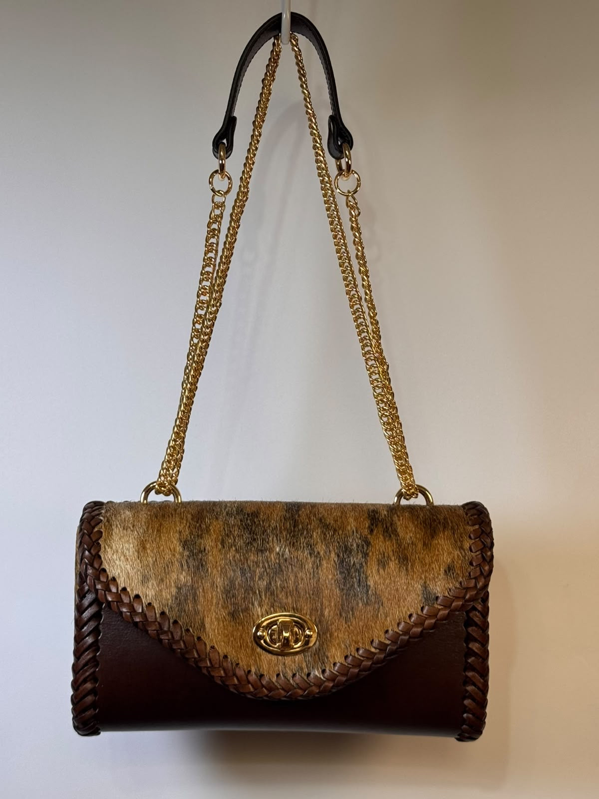 BOLSO ITZEL BARCINA GOLD 43