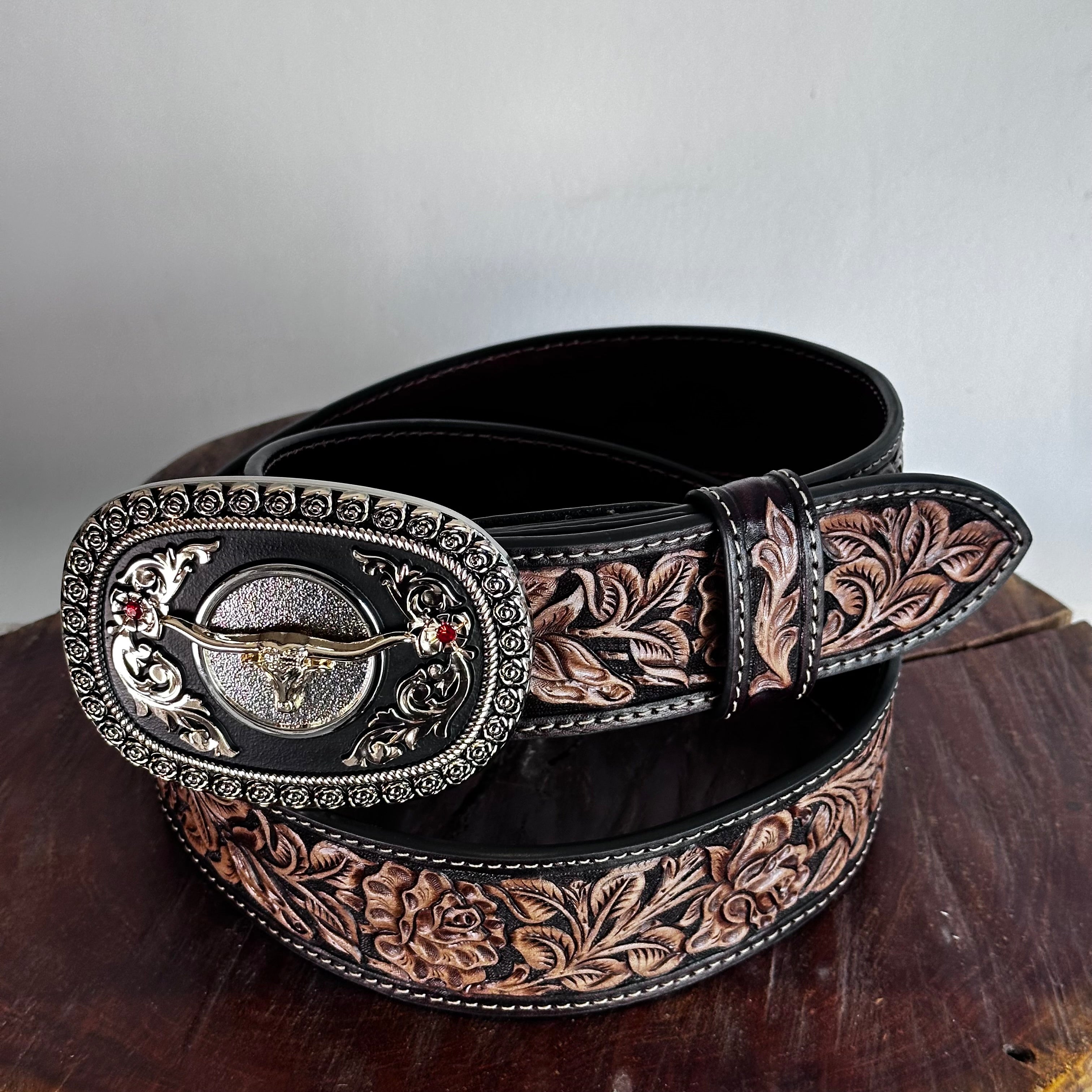 Cinturón Vaquero cincelado rosas 2