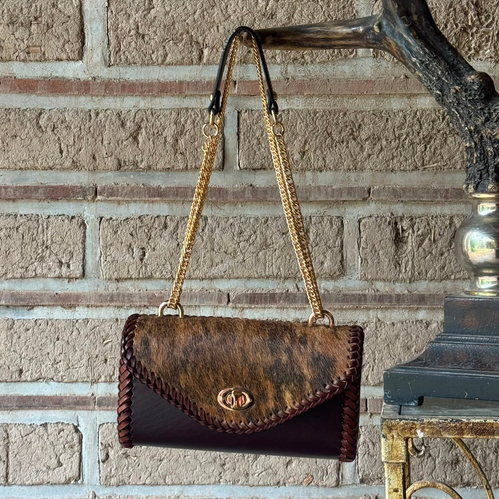 BOLSO ITZEL BARCINA GOLD 54