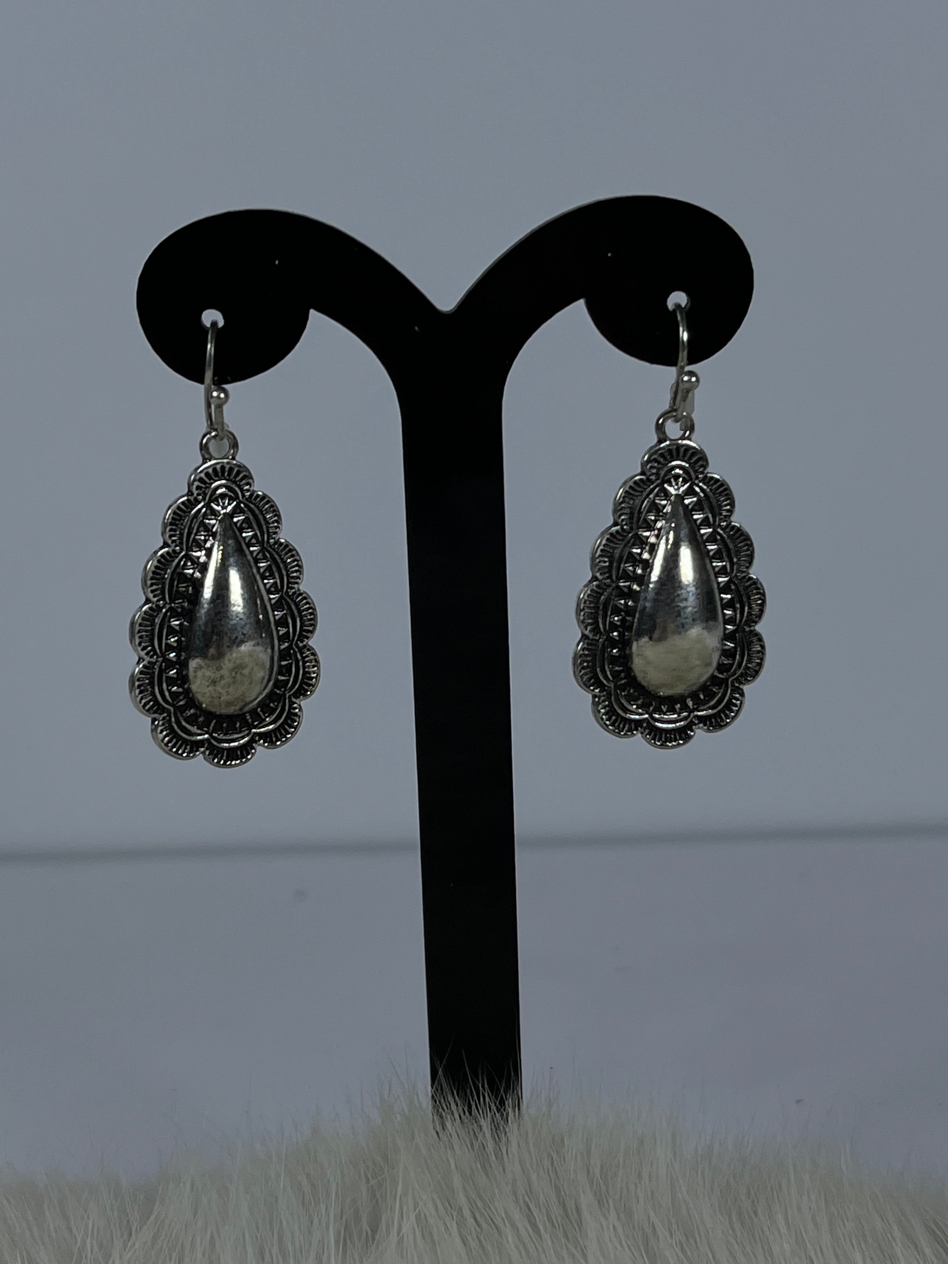 ARETES WESTERN 7
