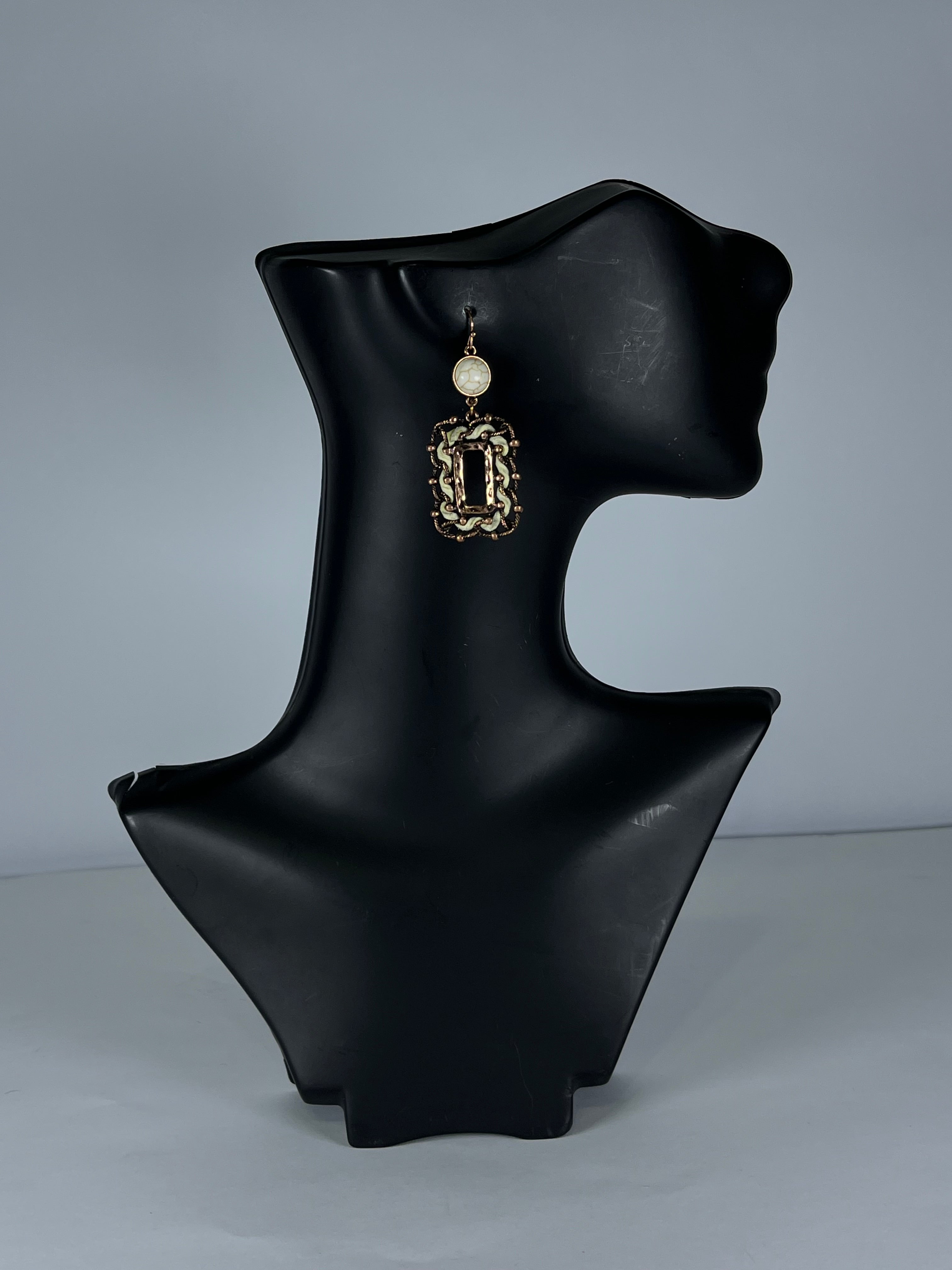 ARETES WESTERN 32