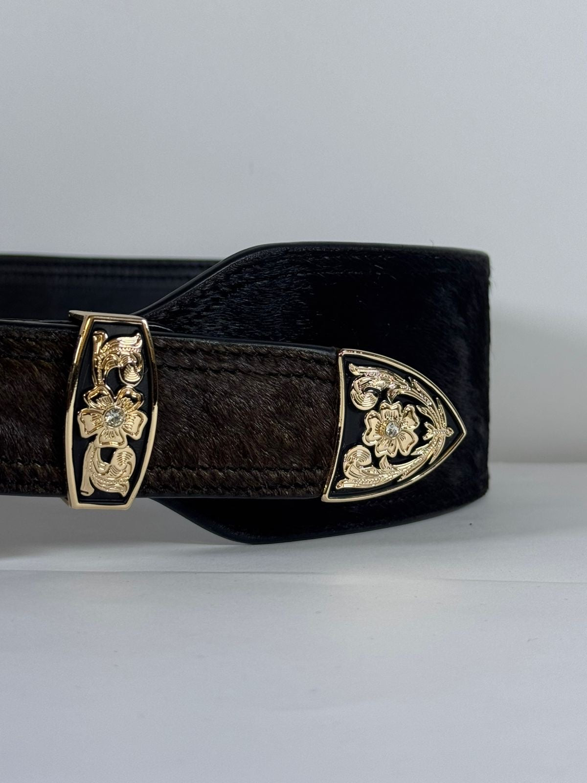 CINTURILLA INDIANA COW PELO PINTO 95
