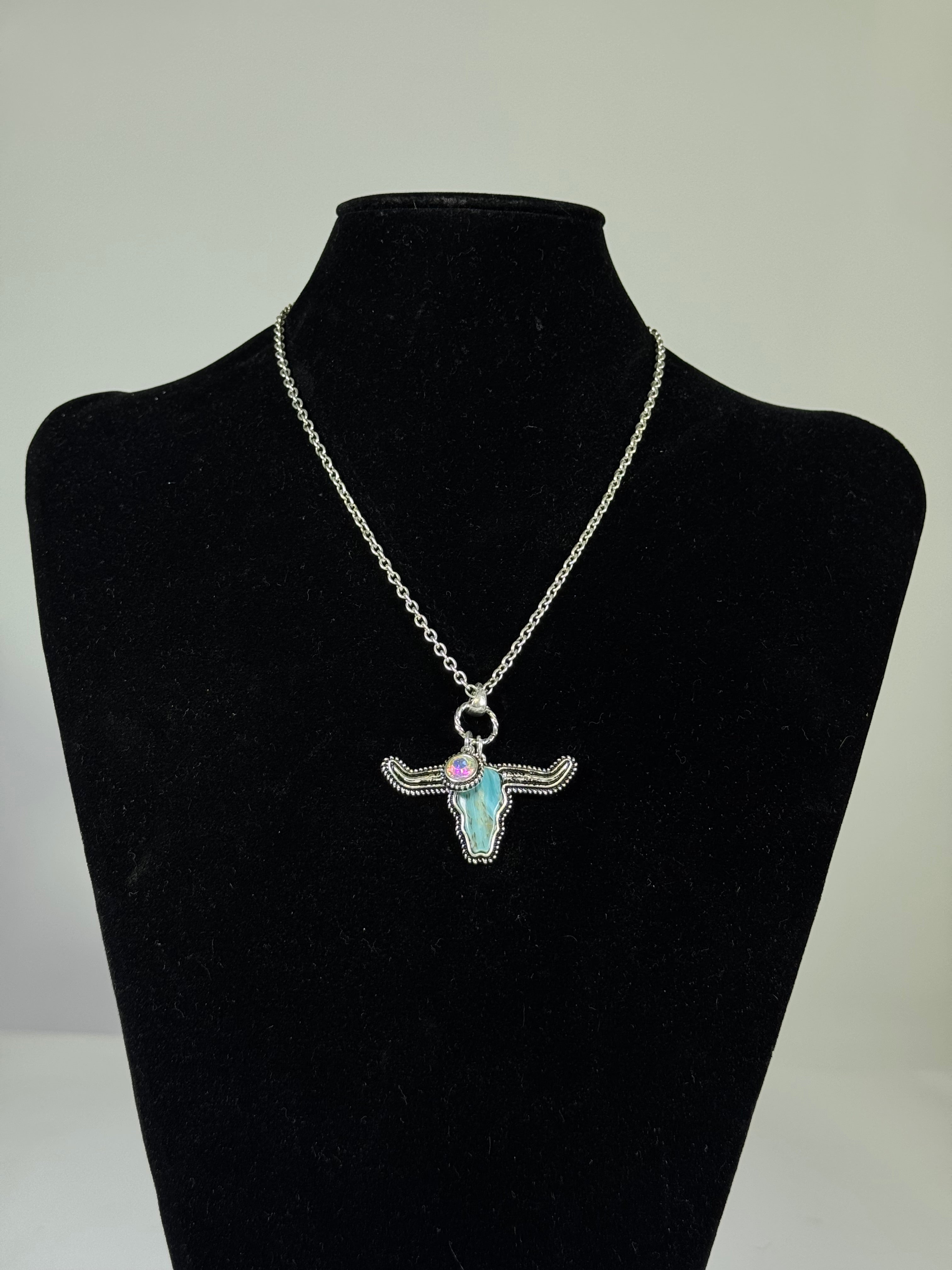 Collar gargantilla toro