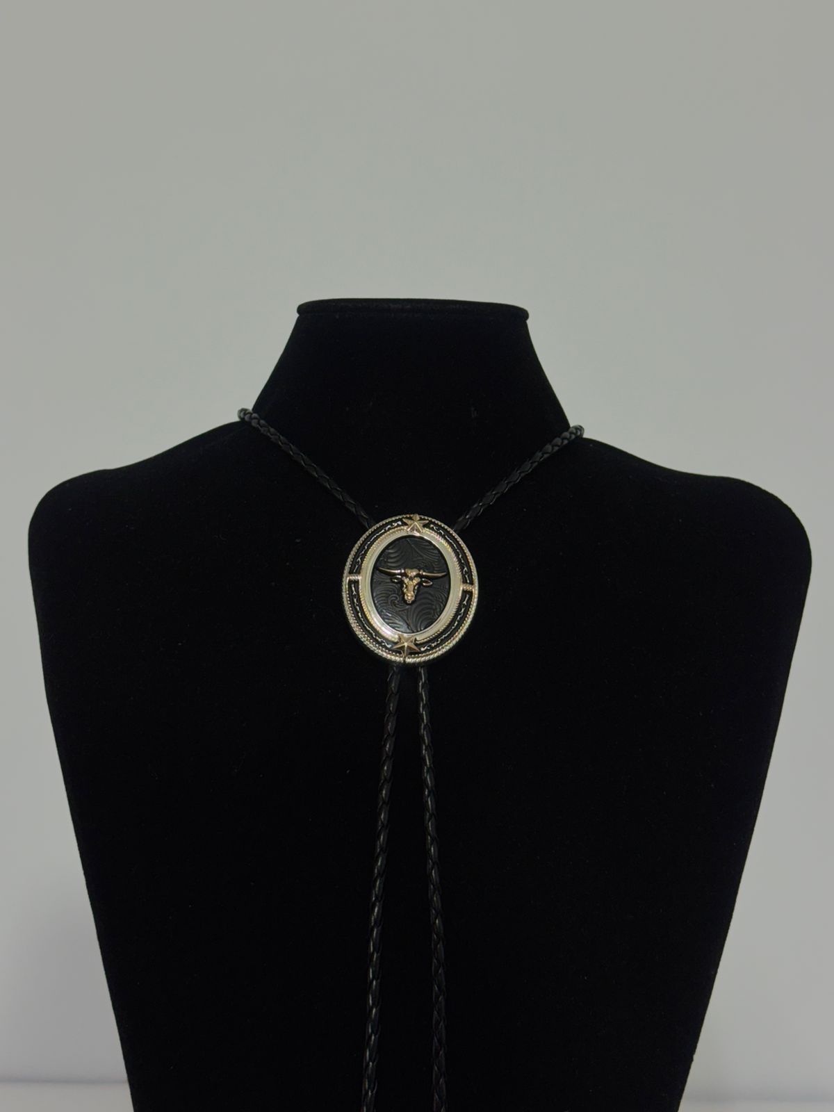CORBATIN LUXURY NEGRO CABEZA TORO GALOPE 14